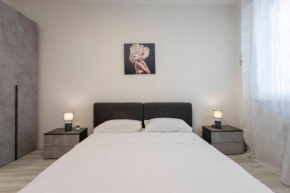 Mountain View Apartment Novara